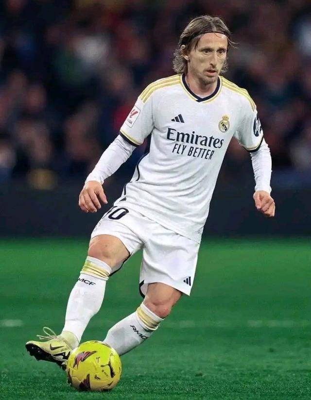 洛杉矶道奇主帅罗伯茨获颁 2025 年度最佳主帅，表彰其在道奇伤病潮下的卓越领导力