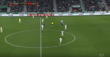 匹兹堡海盗队在 1960 年凭借比尔·马泽罗斯基的再见轰，在第七战绝杀洋基夺冠