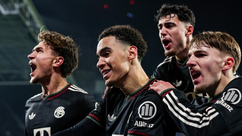 半场战报：格拉斯哥流浪者0-2罗马，佩莱格里尼、苏莱破门